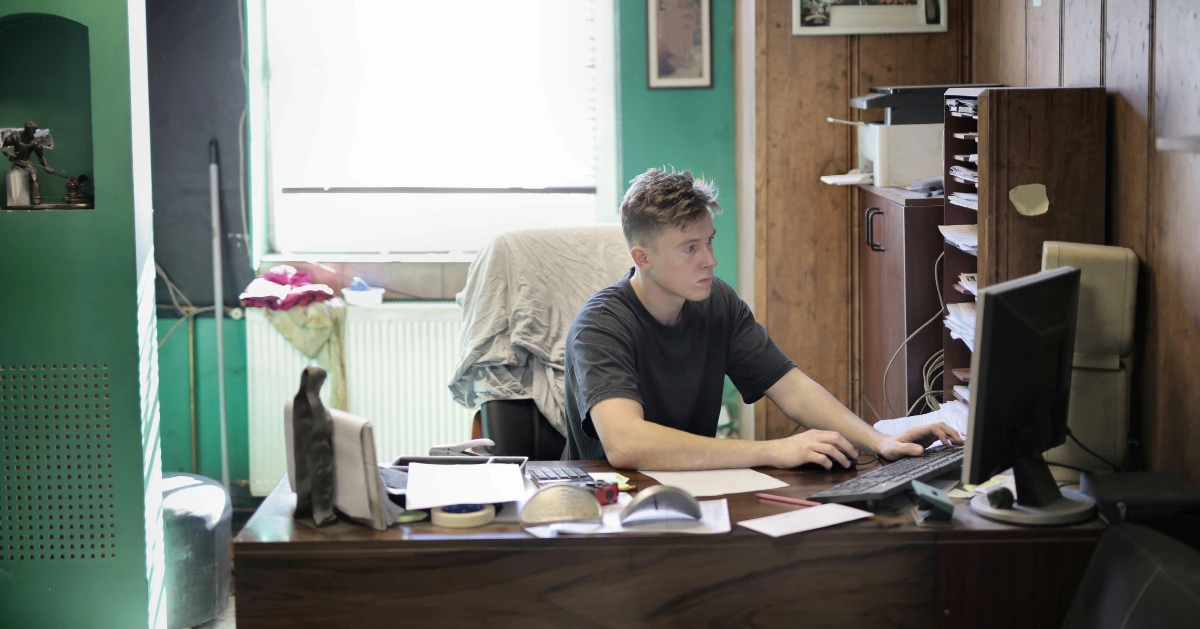 What Are the Consequences of Cyberbullying? 13 Facts