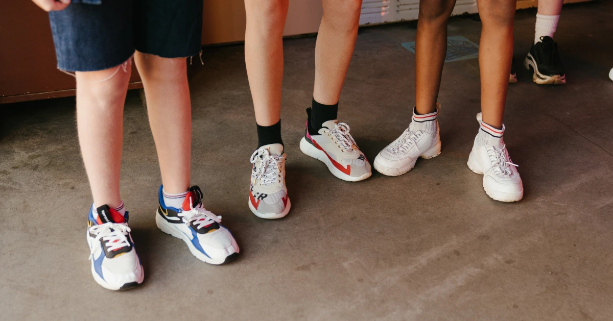 feet of teens