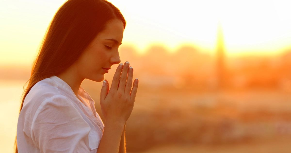 A girl praying