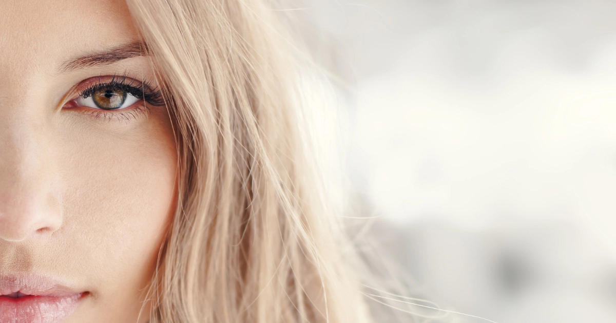 a zoomed in face of half a girls face