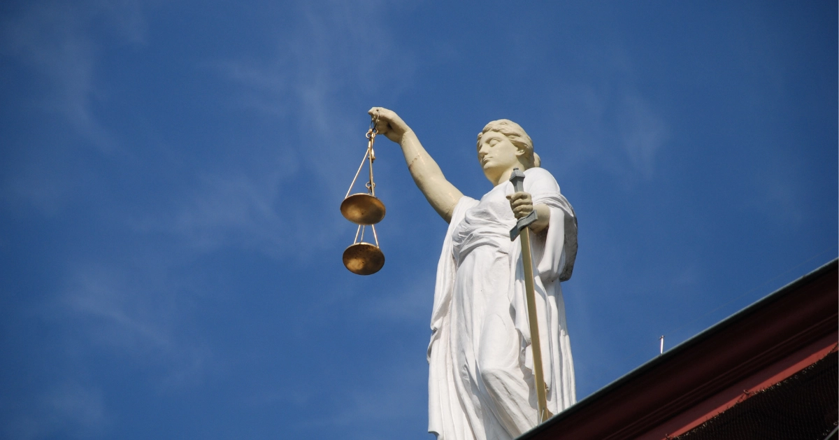 lady justice statue holding the scales of truth
